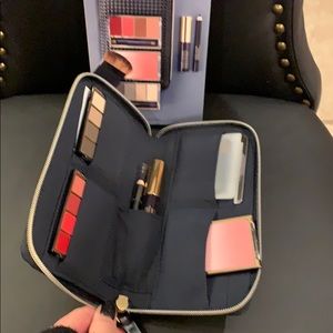 Estée Lauder travel exclusive makeup